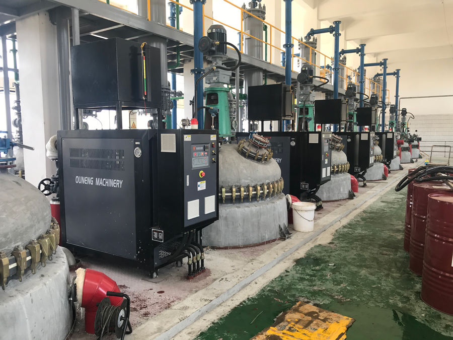 反應(yīng)釜導熱油電加熱器 反應(yīng)釜導熱油電加熱器