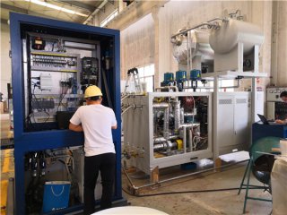 為什么電加熱導(dǎo)熱油爐首先運(yùn)行泵浦？